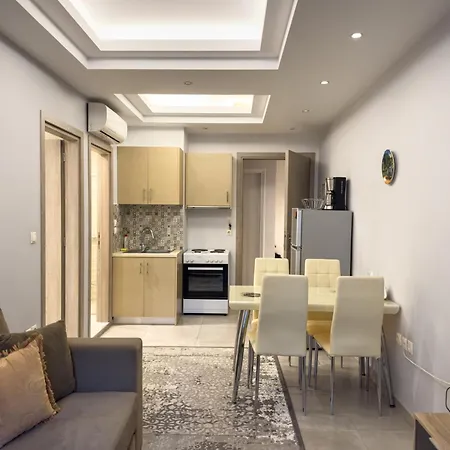 דירה Contemporary & Spacious Renovated Apartment, Dt Syntagma, /touristic Area *