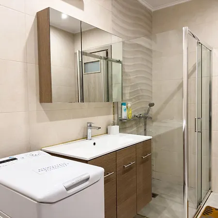 דירה Contemporary & Spacious Renovated Apartment, Dt Syntagma, /touristic Area