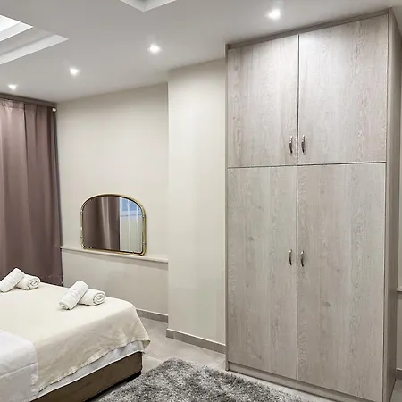 דירה Contemporary & Spacious Renovated Apartment, Dt Syntagma, /touristic Area אתונה